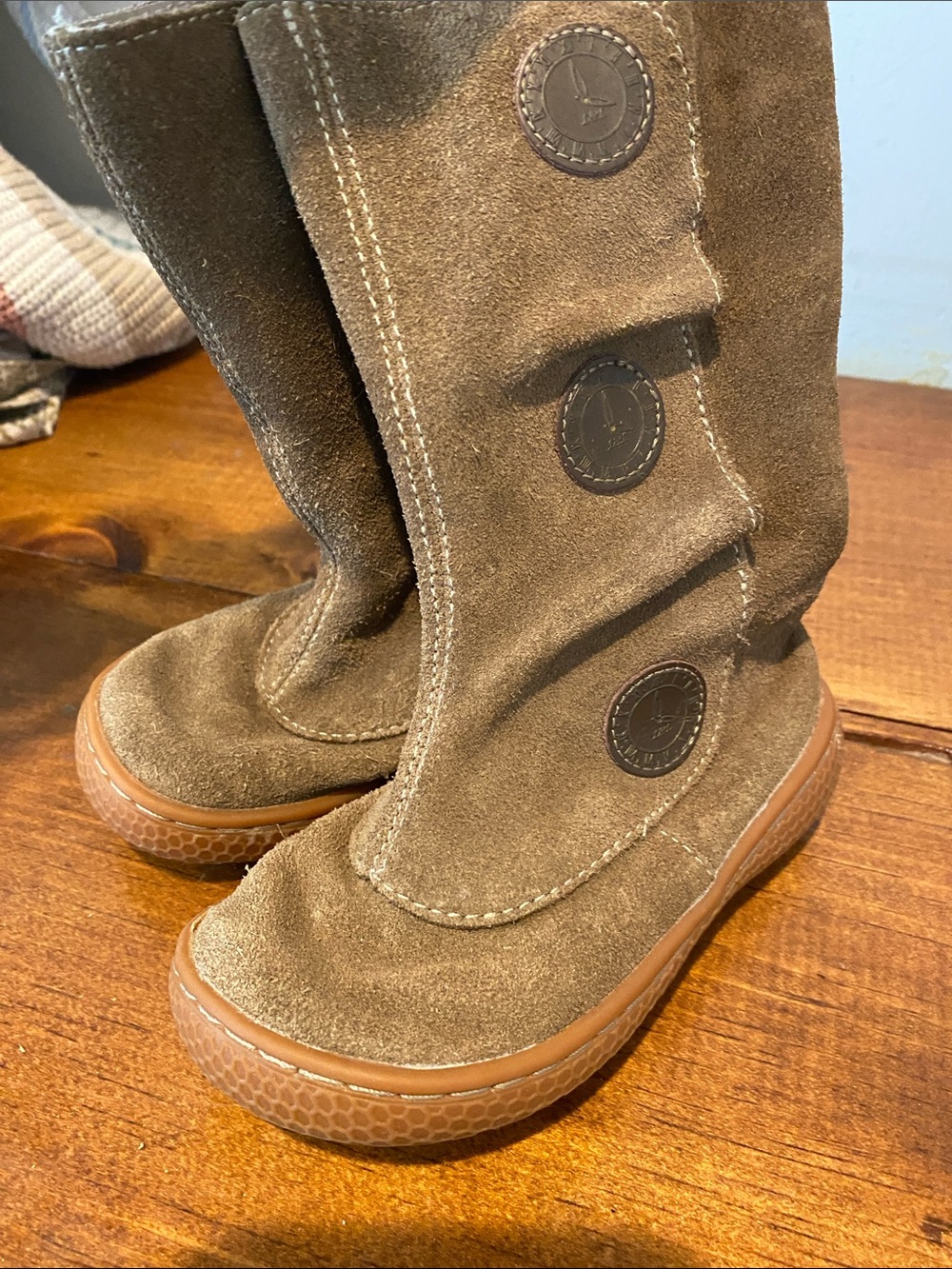 Livie & Luca Brown Suede Boots
